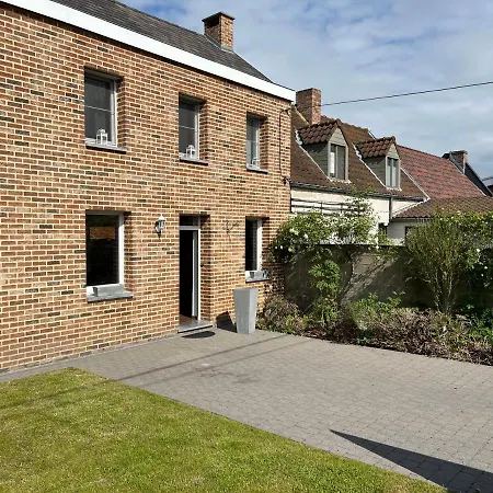 Chaleureux A 5 Minutes Centre De Mons. Holiday home